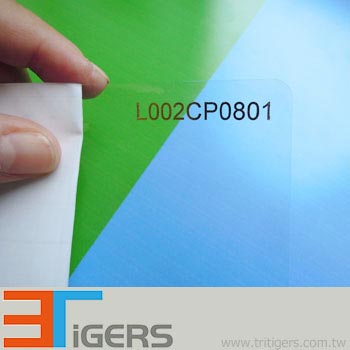 Glossy cold laminating film for cold lamination